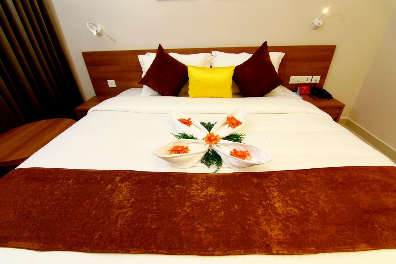 Hotel Panacea Ventures Kollam Bagian luar foto